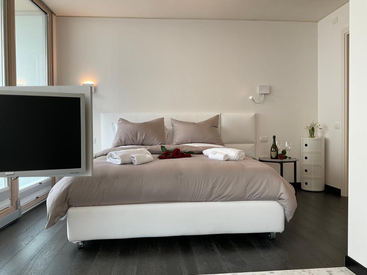 Grand Sissi Apartment *